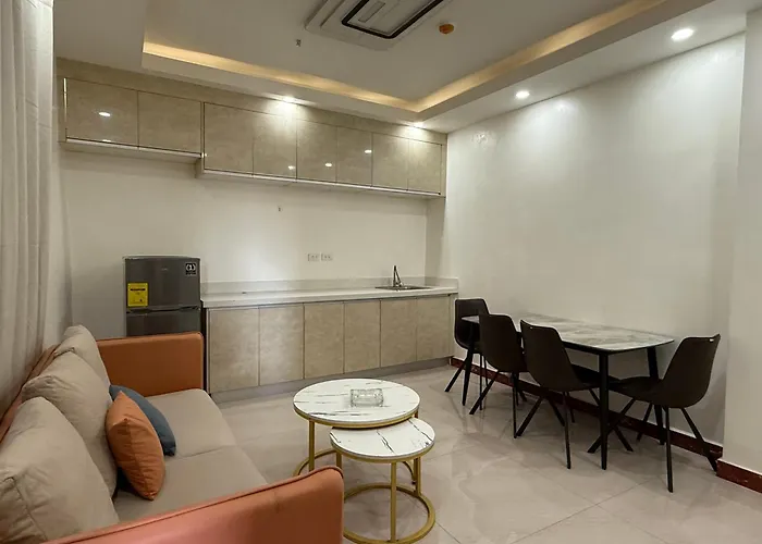 Jcal Building Next To Aiports Okada, Solaire Moa * Manila
